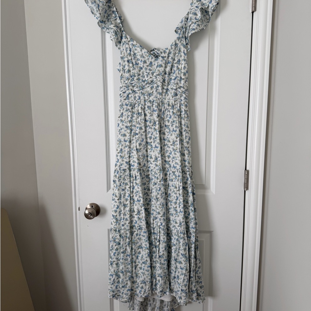 Francesca’s Floral Ruffle Strap Maxi Dress - White & Light Blue size L